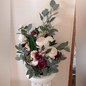 Ling’s Moments free-standing flower arrangements